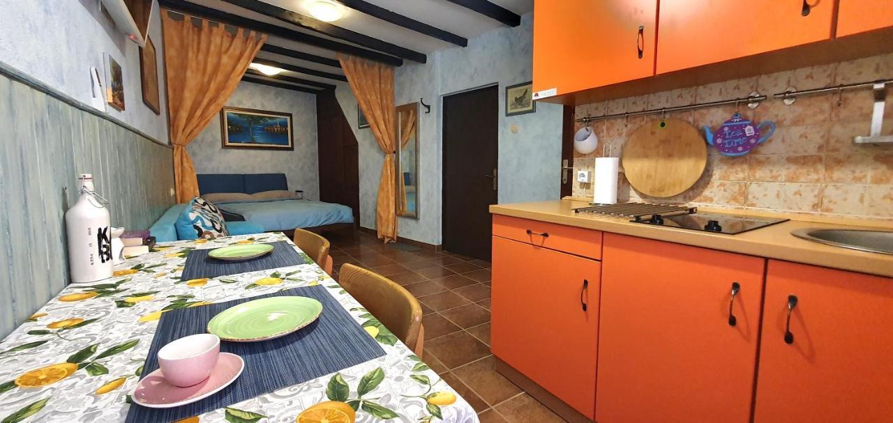 Studio Apartment Grisia Rovinj Exterior foto